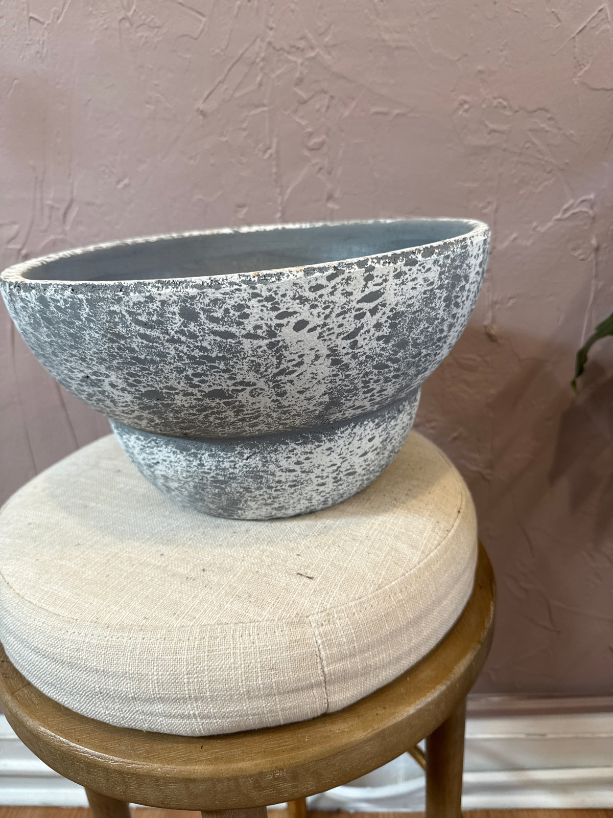 Grey Pot Large 11 1/2 in