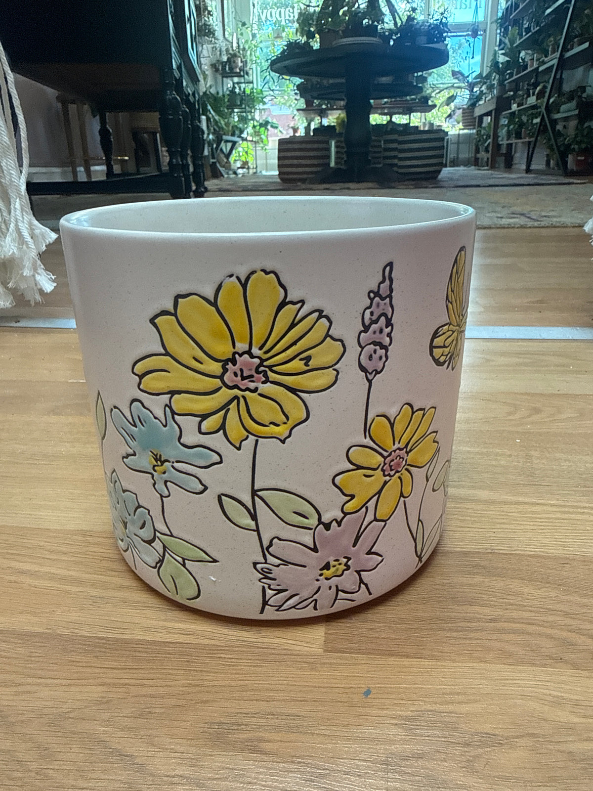 Flower pot 6”